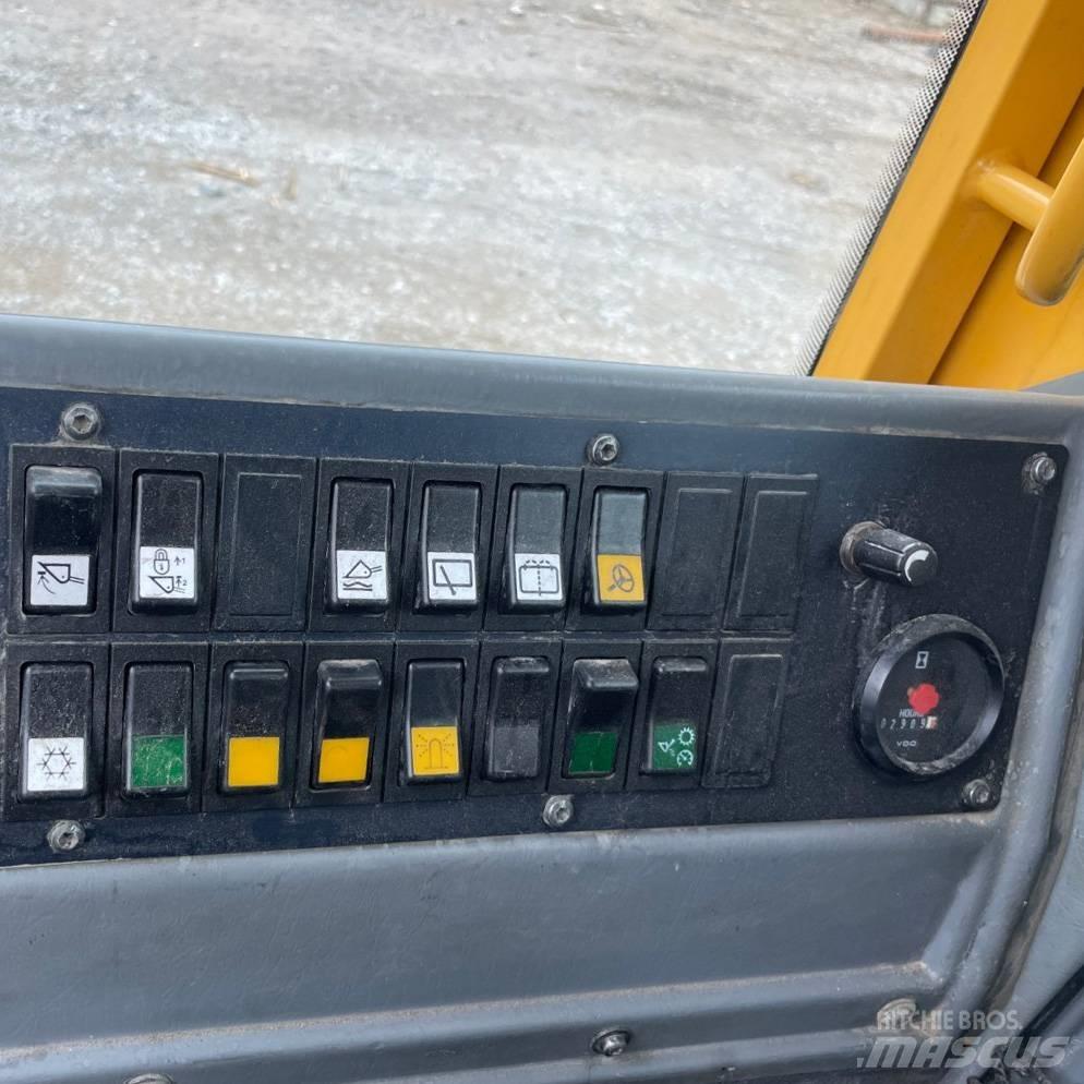 Volvo L 90 E Колесни товарачи