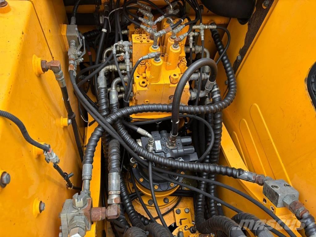 Hyundai 140W-7 Колесни екскаватори