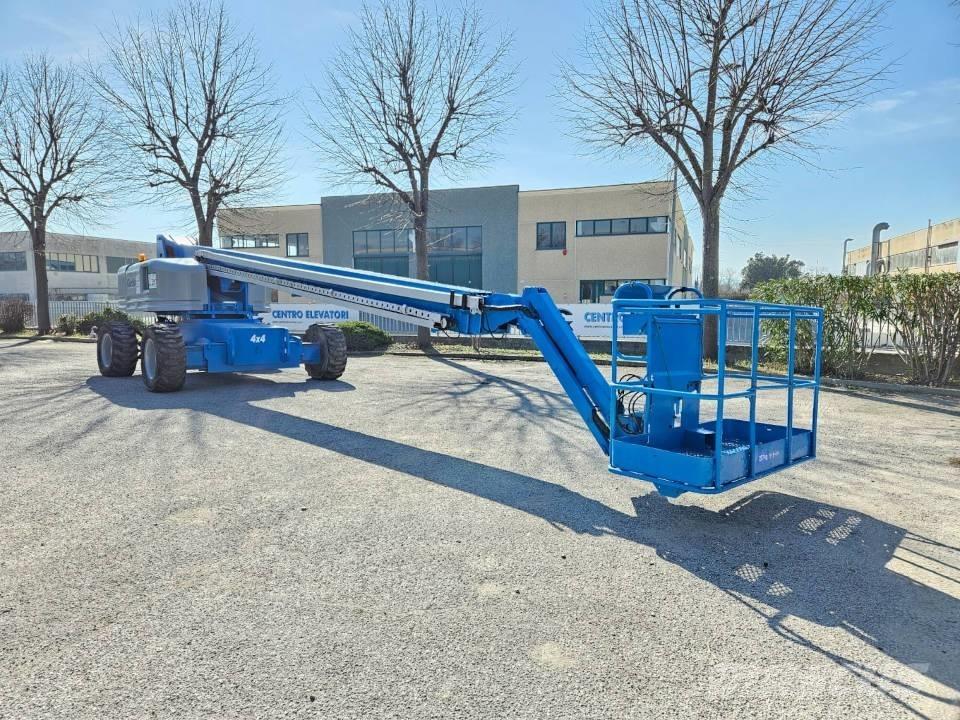 Genie S 85 4WD Телескопични повдигачи
