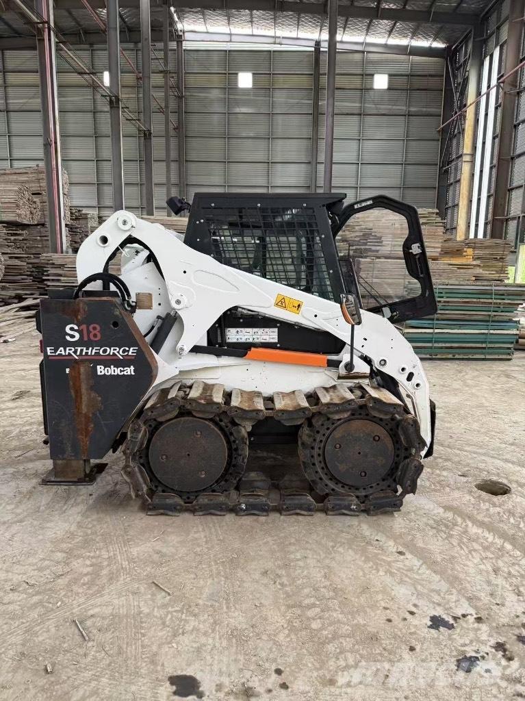 Bobcat S 18 Мини товарачи
