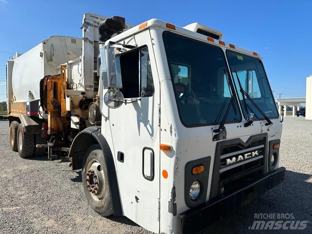 Mack LEU613 Камиони за отпадъци