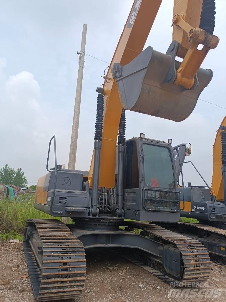 XCMG XE 215 DA Оператори на отпадъци/индустрия

