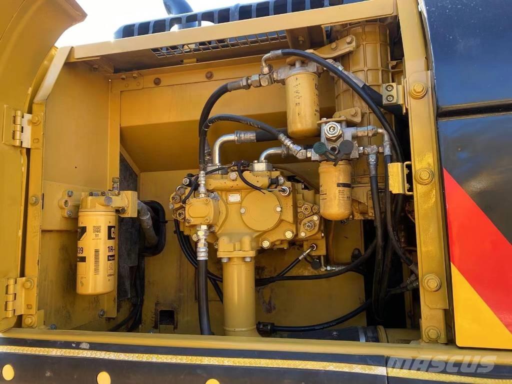 CAT 325 D Верижен екскаватор