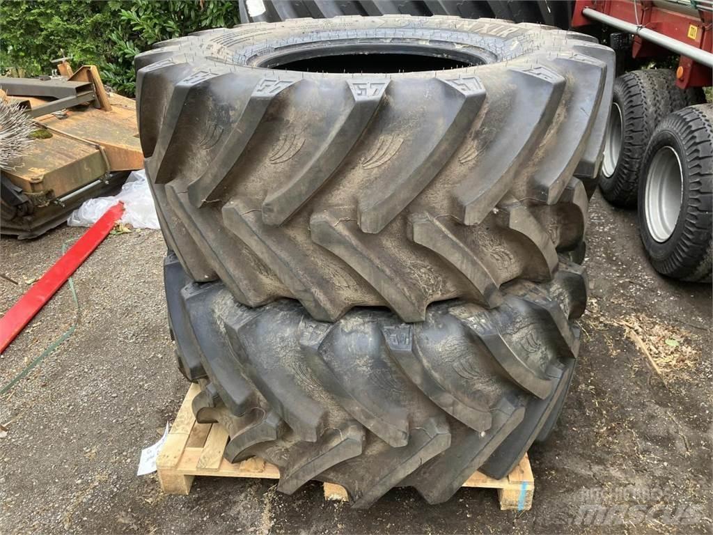 BKT 600/65R28 Колелета/Гуми