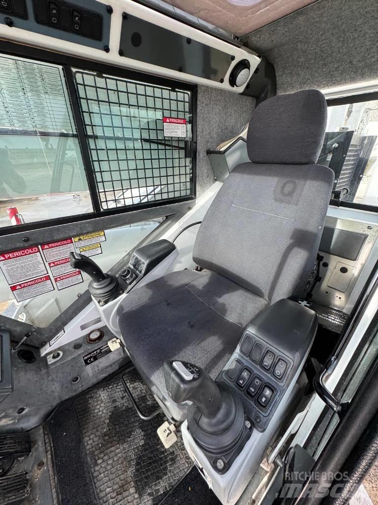 Grove RT 550 E Всъдеходни кранове