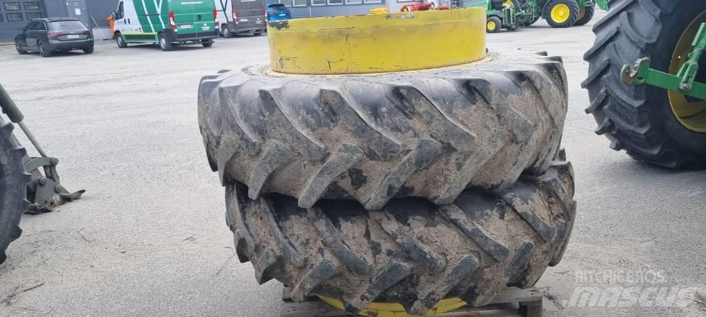 Taurus 16.9R38 Колелета/Гуми