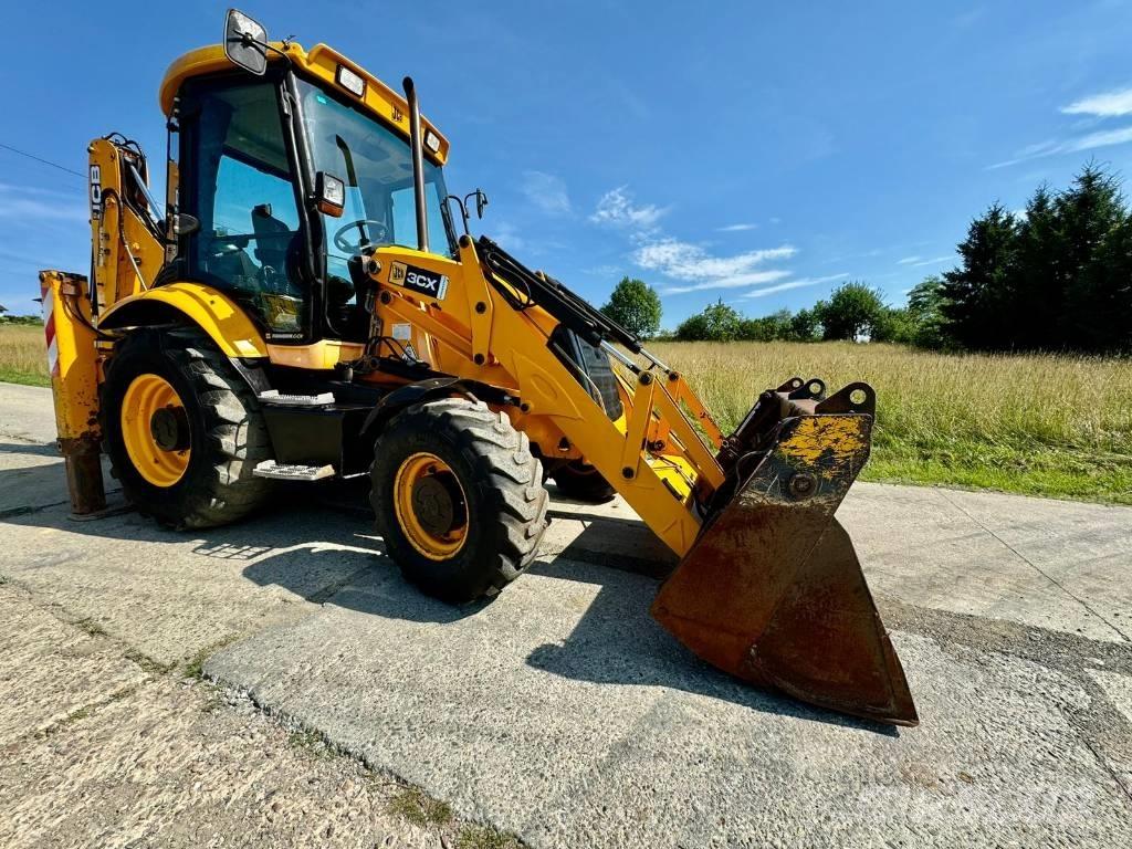 JCB 3 CX Товарач със заден ексватор