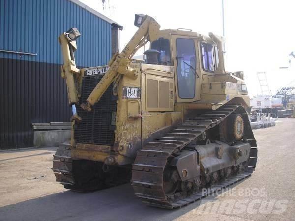 CAT D8N Верижни булдозери
