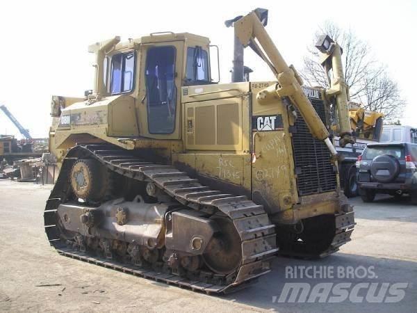 CAT D8N Верижни булдозери
