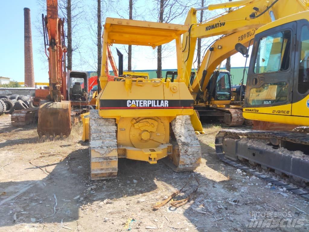 CAT D 4 H Верижни булдозери
