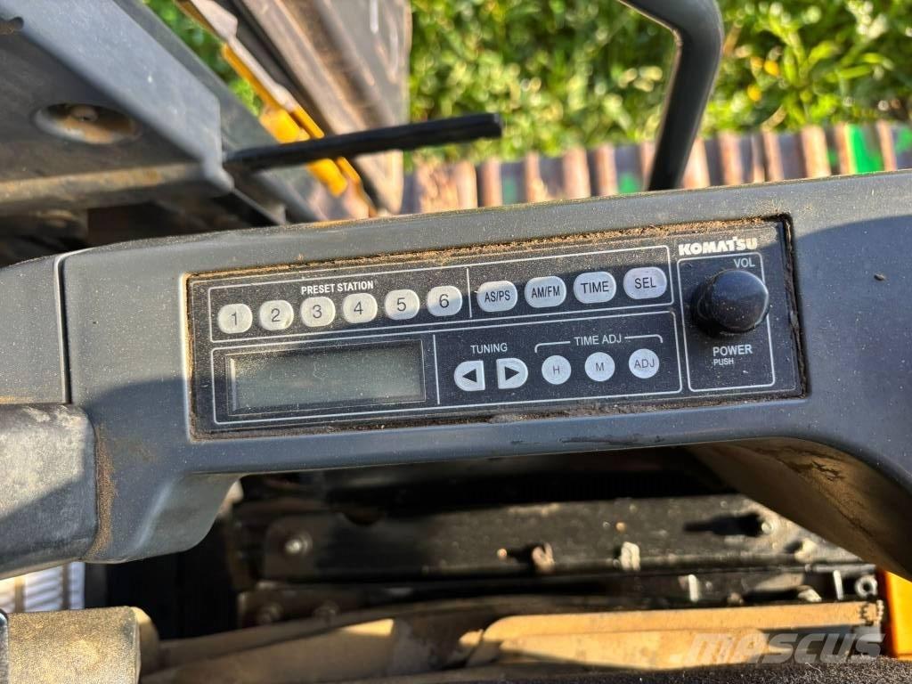 Komatsu PC 210 LC-8 Верижен екскаватор