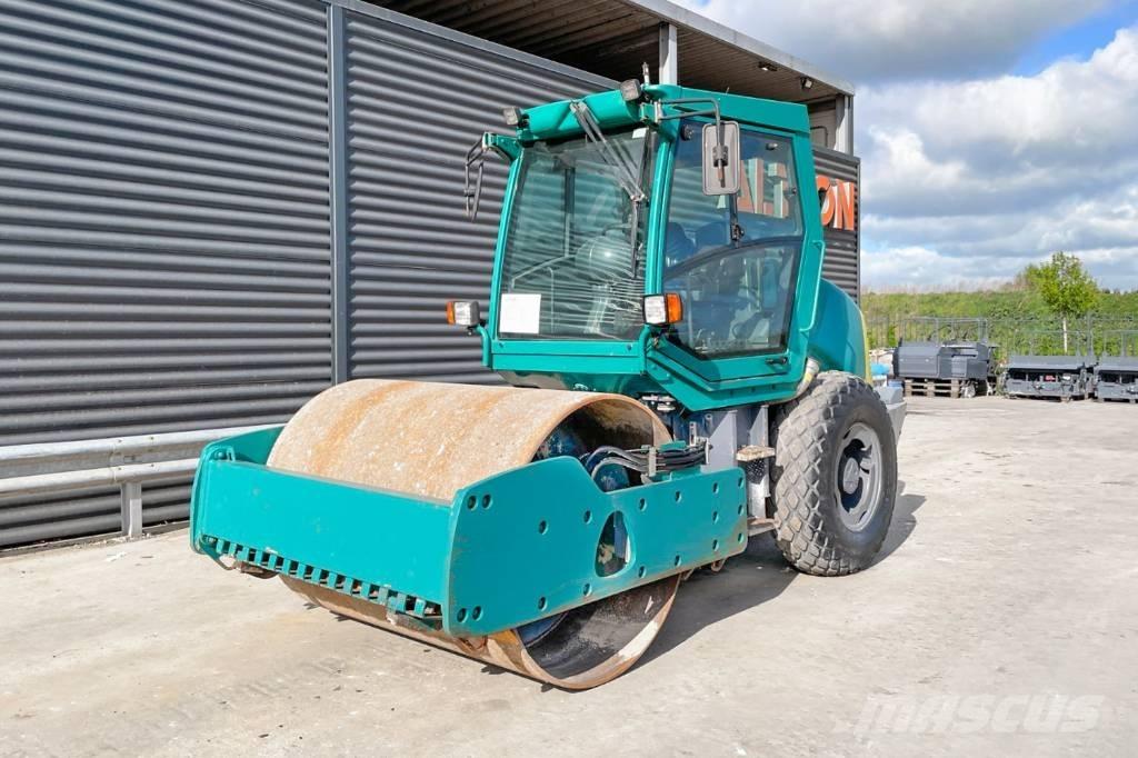 Hamm 3307 HT Еднобарабанни ролки
