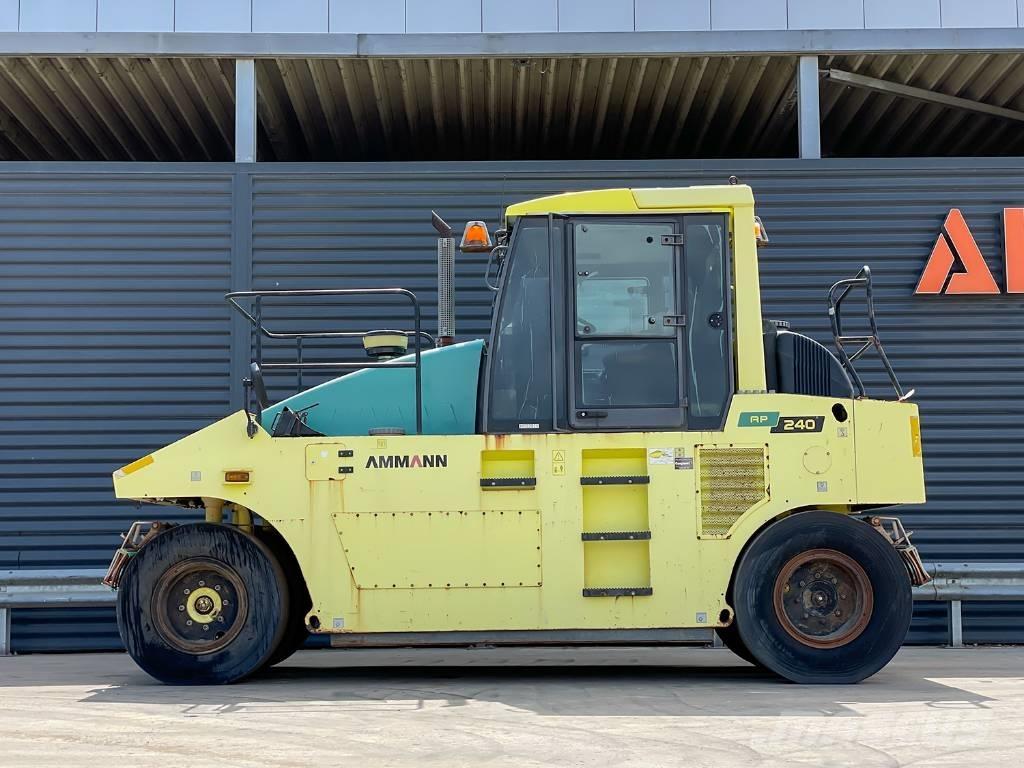 Ammann AP 240 Пневматични гумени  ролки
