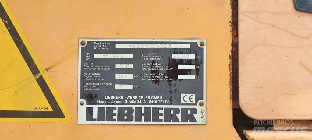 Liebherr PR 744 L Верижни булдозери
