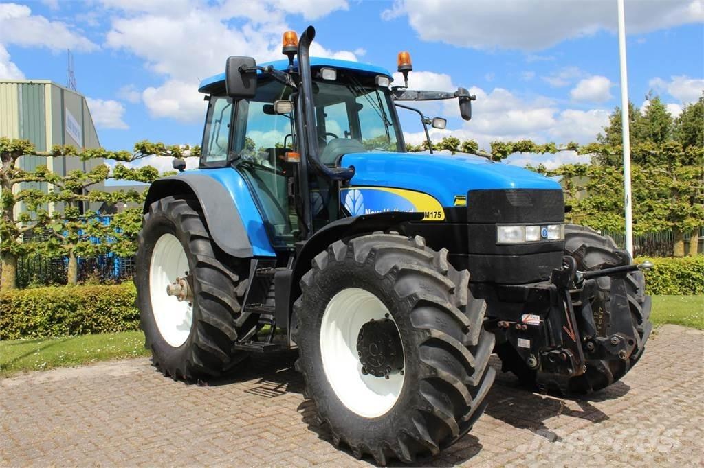 New Holland TM175 Трактори