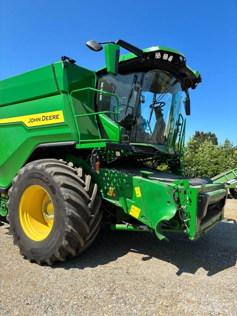 John Deere X9 1000 Комбайни