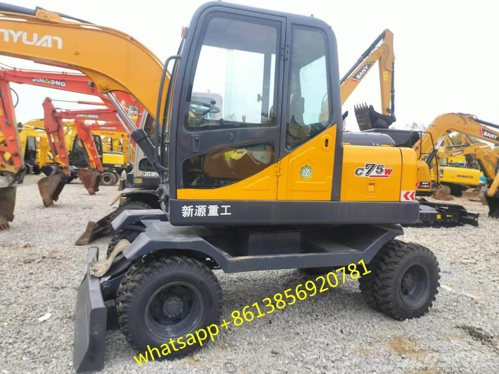Xinyuan XYB75W Верижен екскаватор