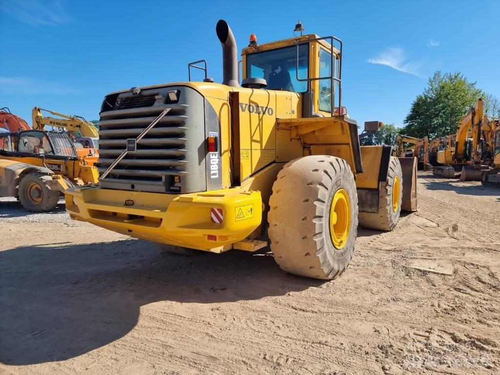 Volvo L 180 E Колесни товарачи