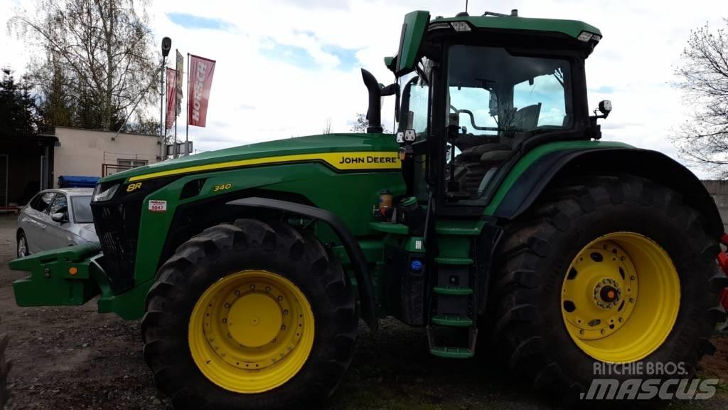 John Deere 8R 340 Трактори