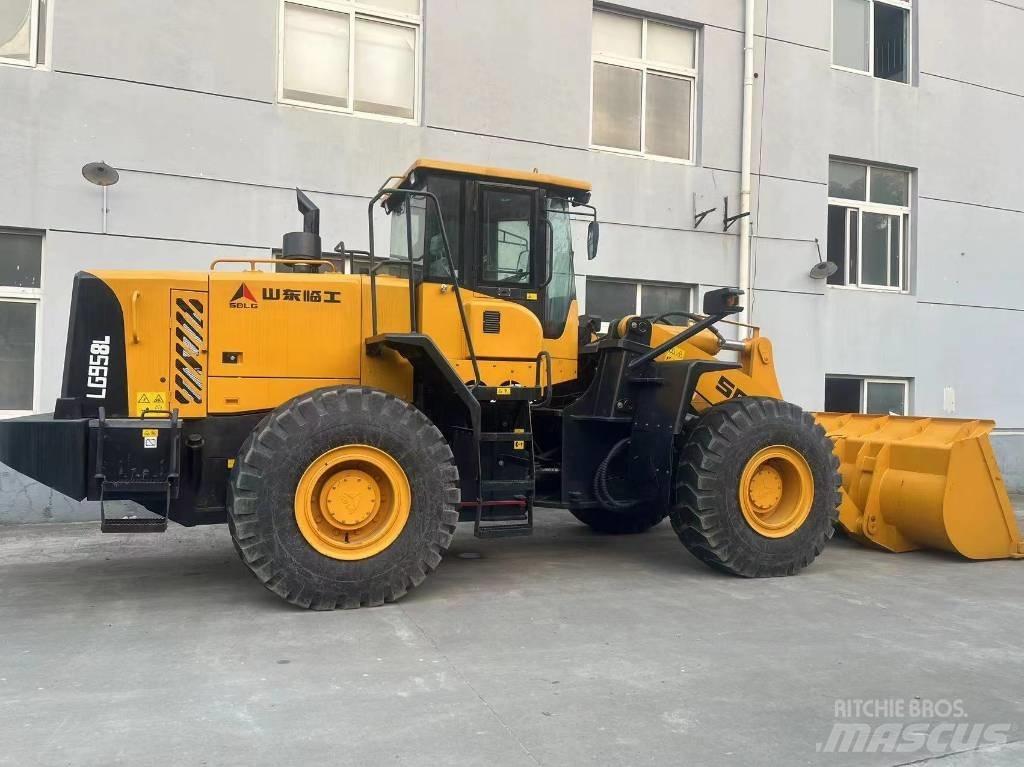SDLG 958L Колесни товарачи