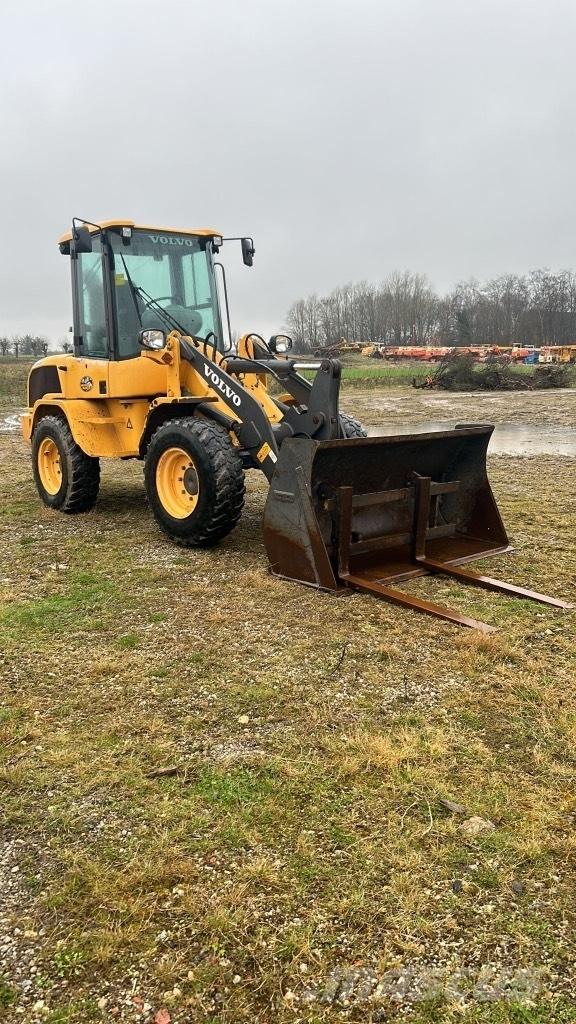 Volvo L 30 G Колесни товарачи