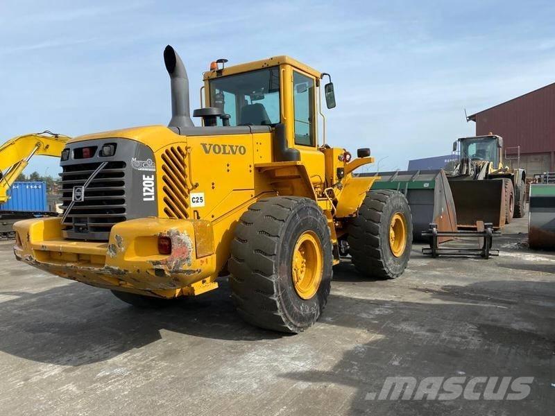 Volvo L 120 E Колесни товарачи