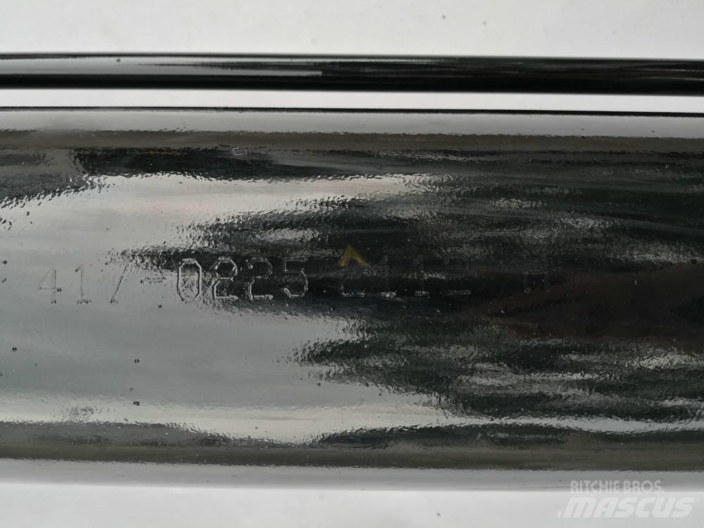 CAT 324 Други компоненти