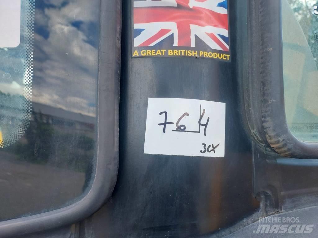 JCB 3 CX Товарач със заден ексватор