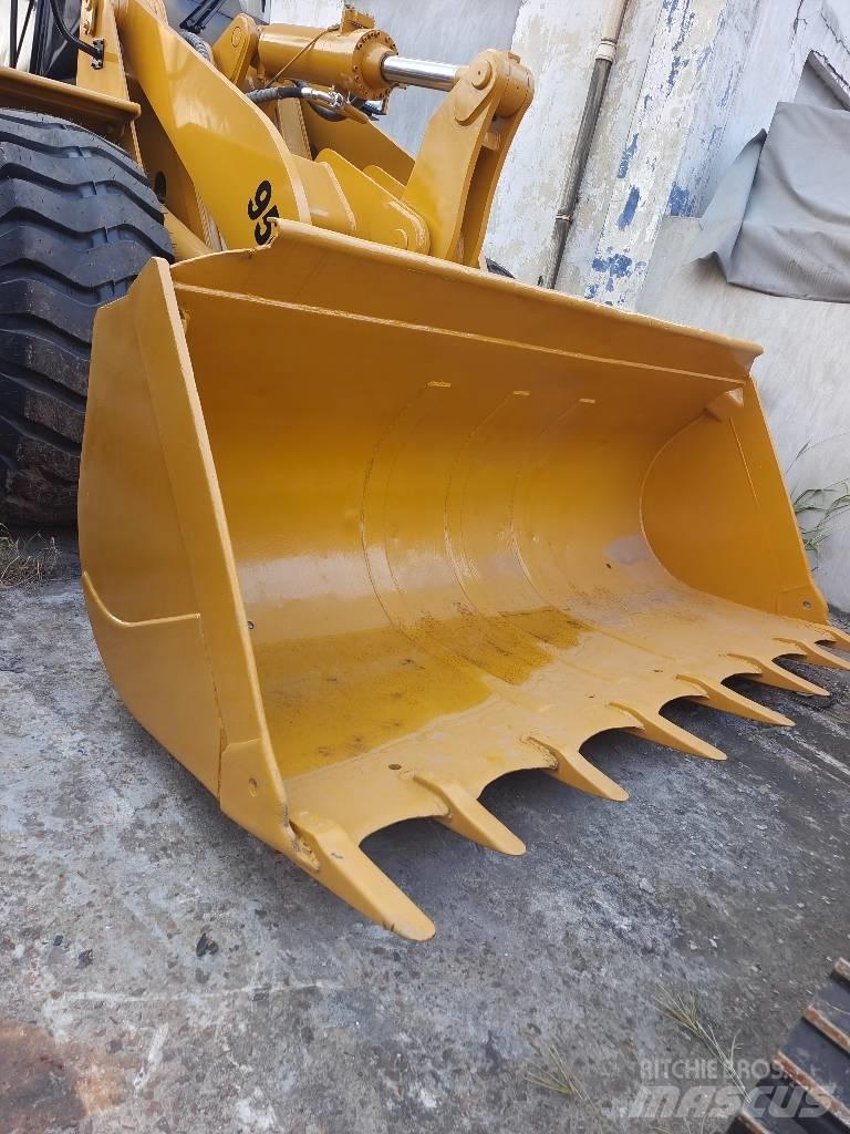 CAT 950 G Колесни товарачи