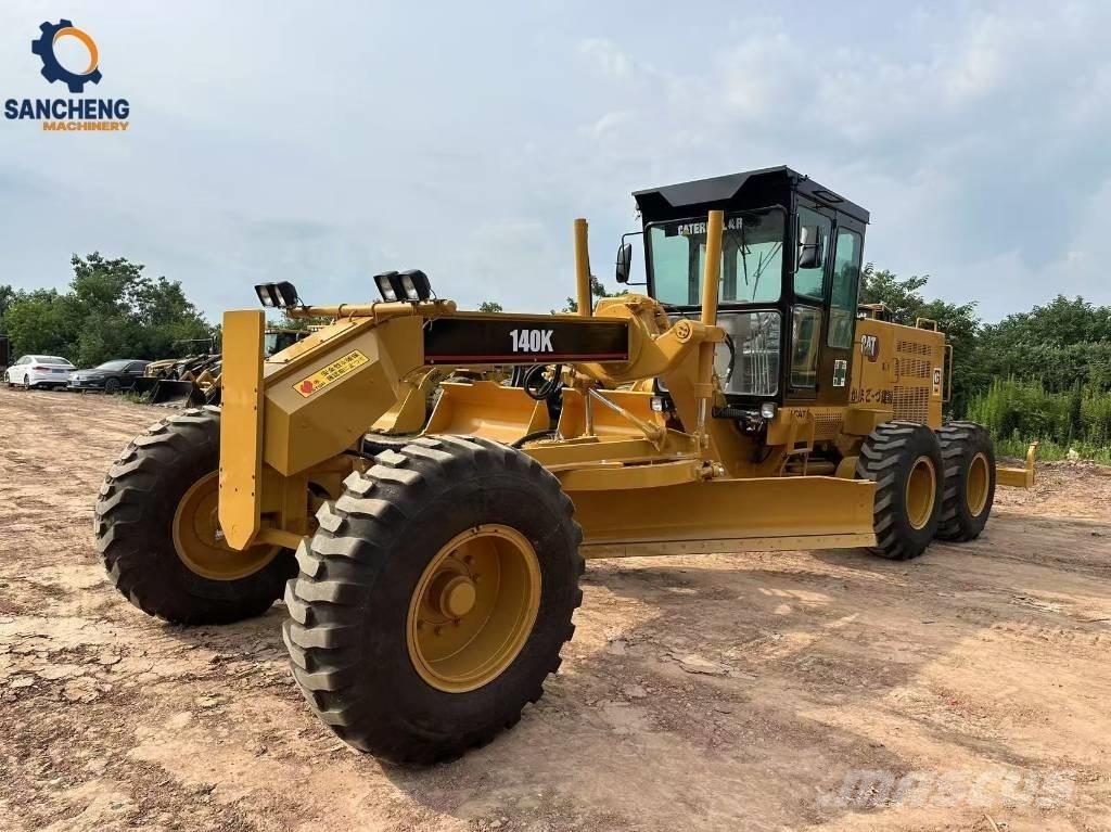 CAT 140K Грейдери