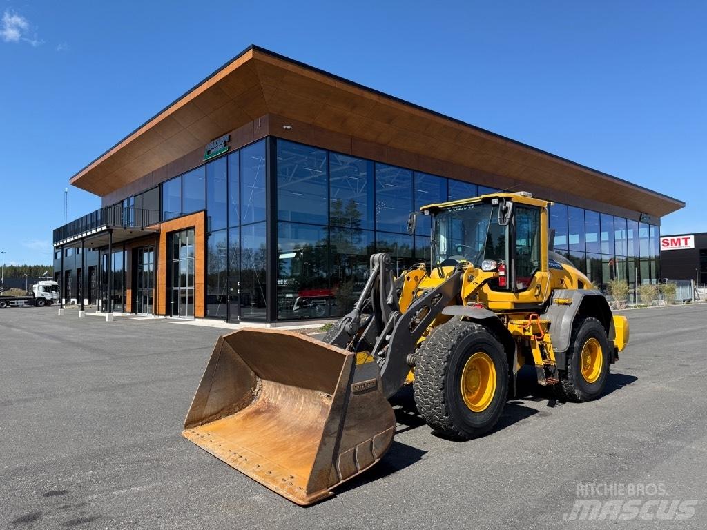Volvo L90H Колесни товарачи