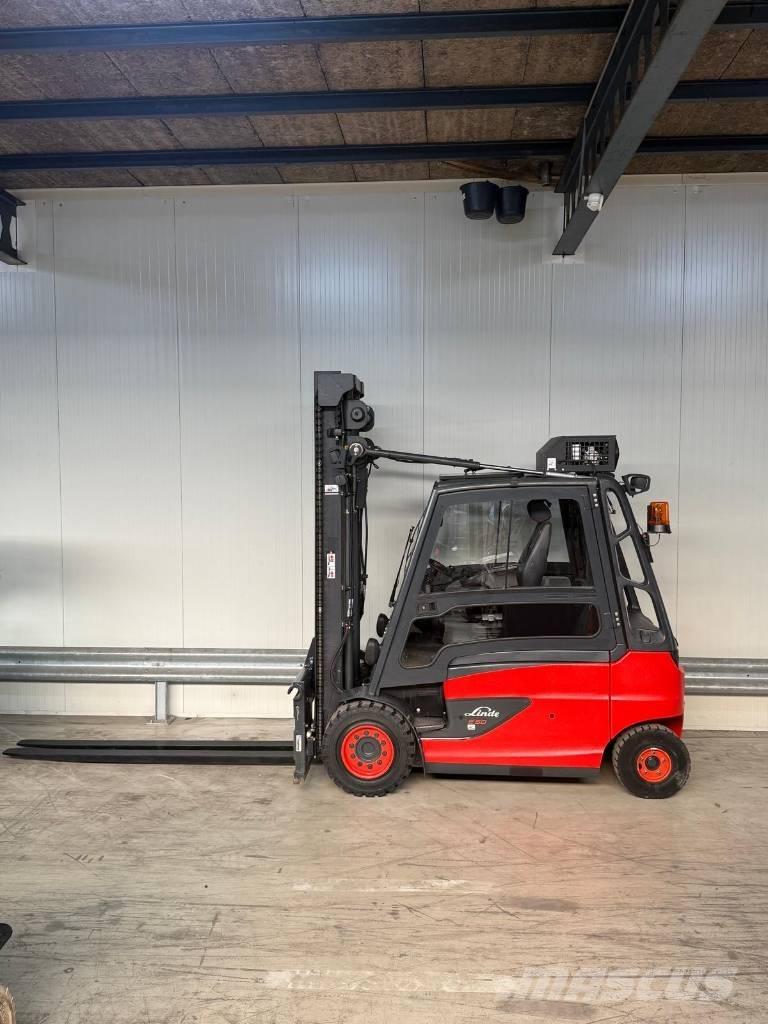 Linde E 50-02 Електрически вилични кари-повдигачи