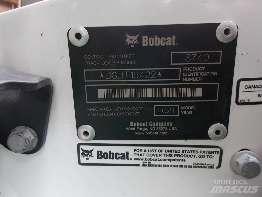 Bobcat S740 Мини товарачи
