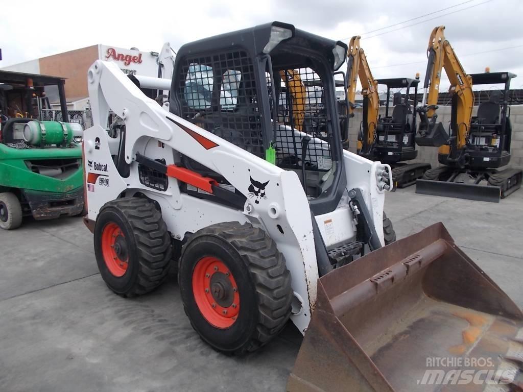 Bobcat S740 Мини товарачи

