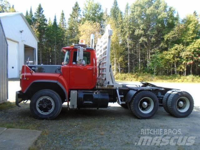 Mack RB 688 S Влекачи