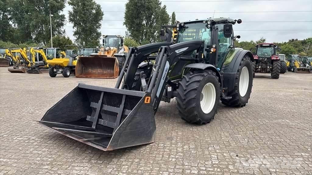 Valtra N175 Трактори