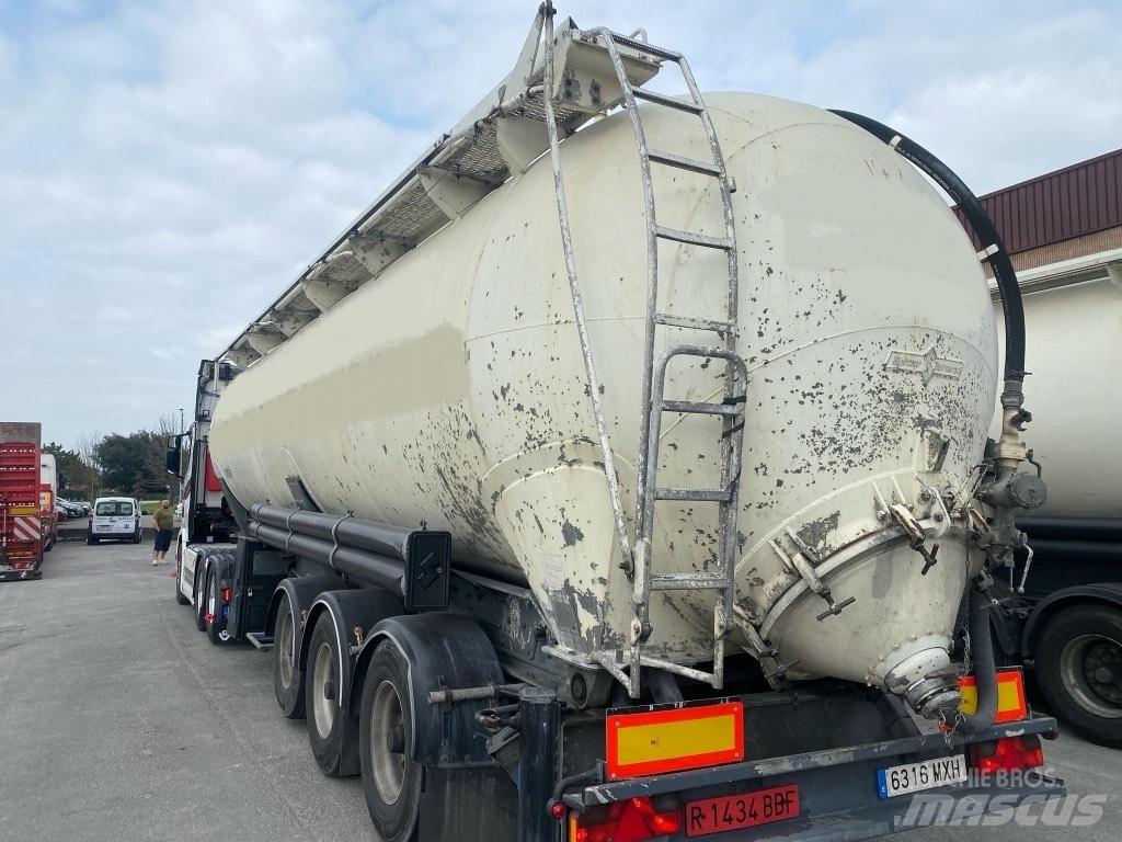 Spitzer SK2452 Полуремаркета цистерни
