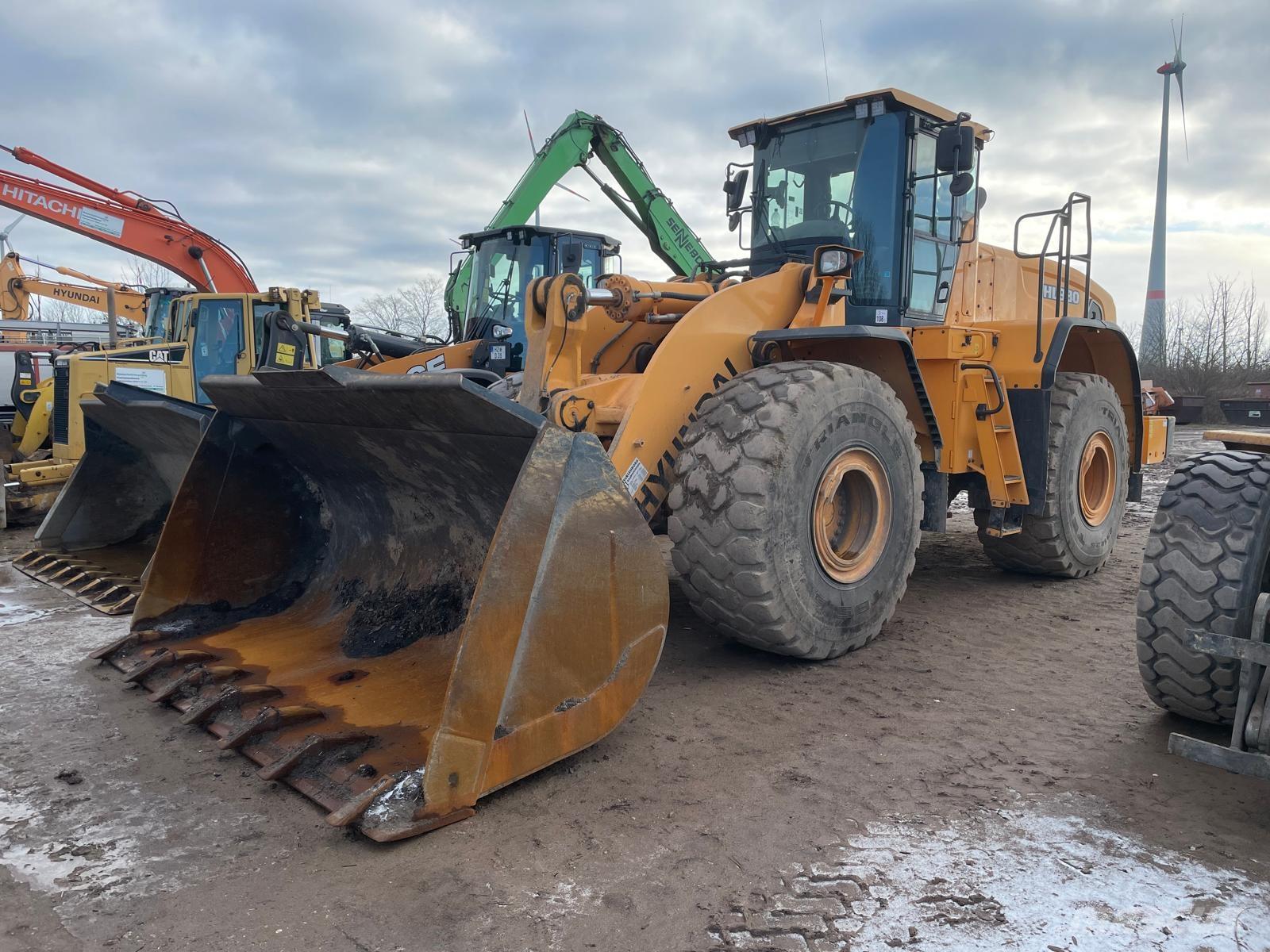 Hyundai HL 980 Колесни товарачи