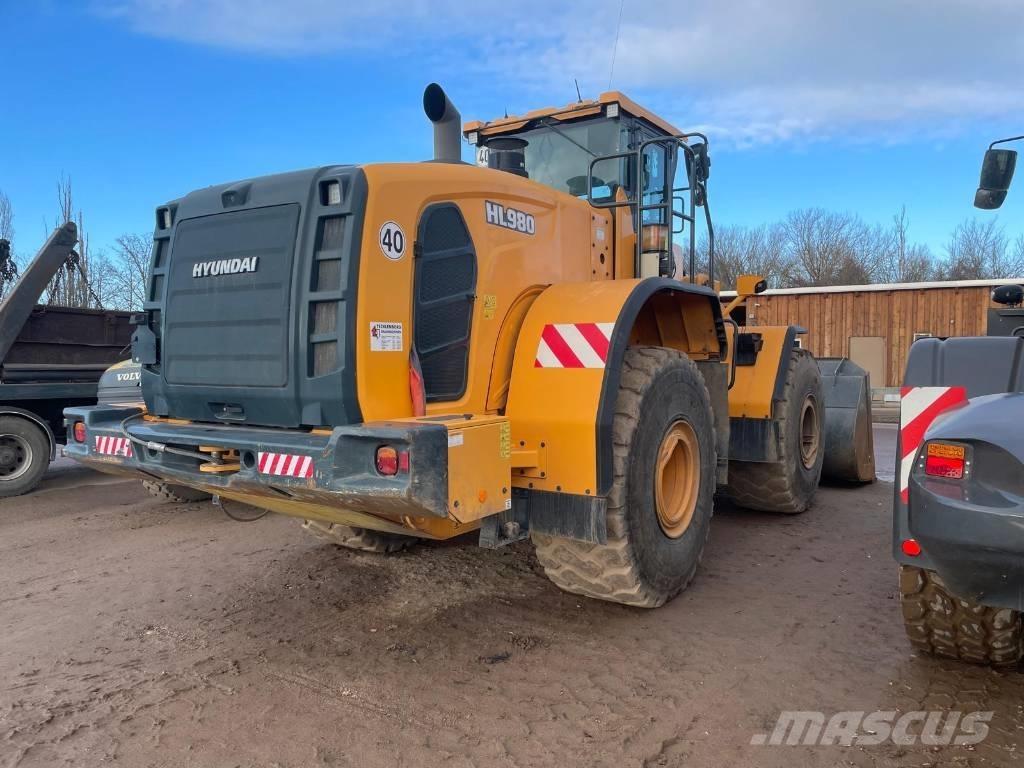 Hyundai HL 980 Колесни товарачи