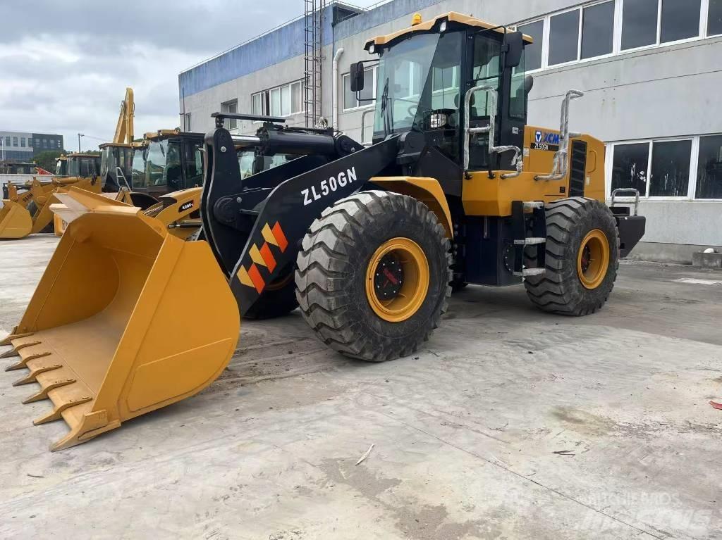 XCMG ZL 50 GN Колесни товарачи