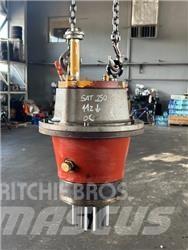 Liebherr SAT 250 Предаване