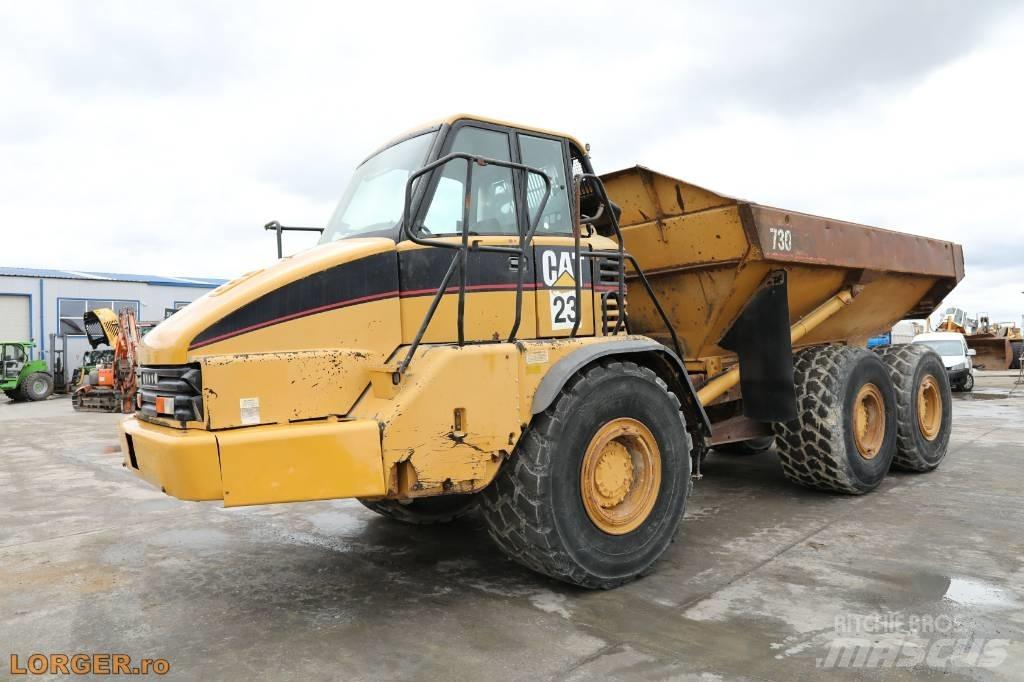 CAT 730 Дъмпери/моторни превозни средства
