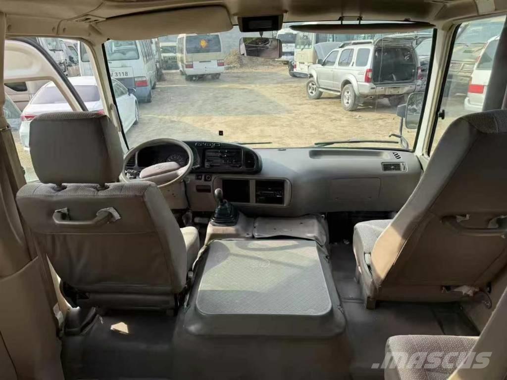 Toyota Coaster Bus Мини бусове