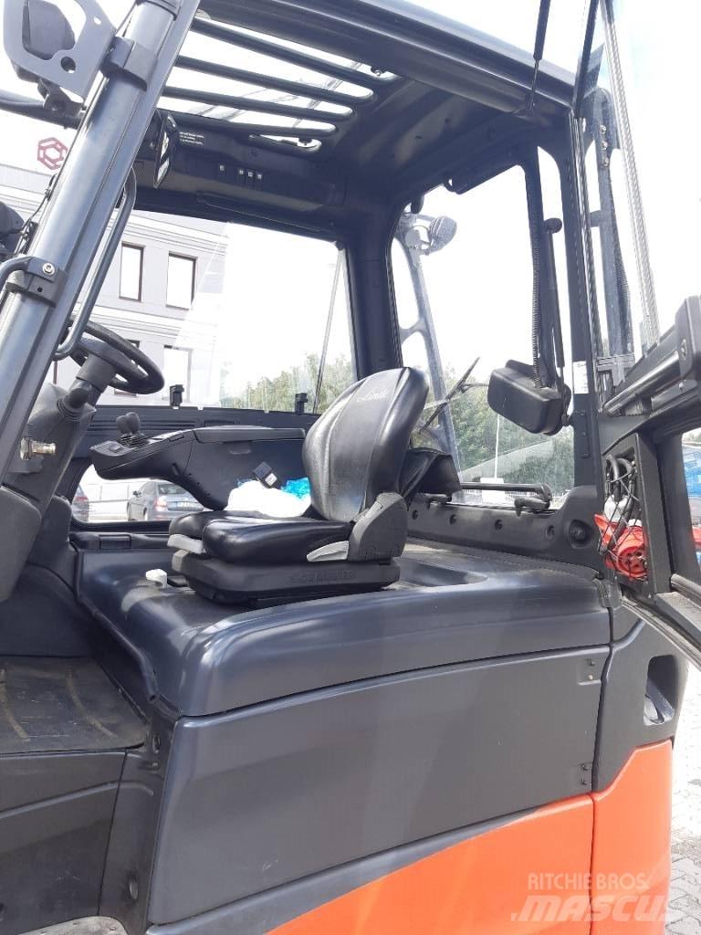 Linde E30HL Електрически вилични кари-повдигачи