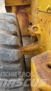CAT  950C Колесни товарачи