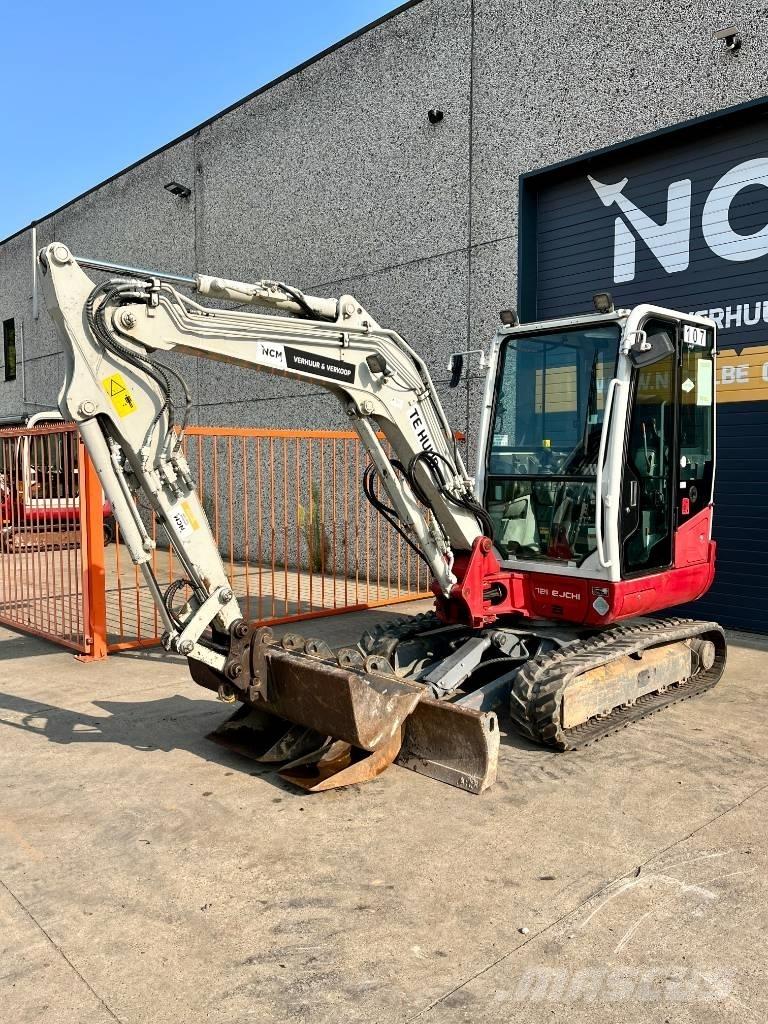 Takeuchi TB 235 Мини екскаватори < 7 т