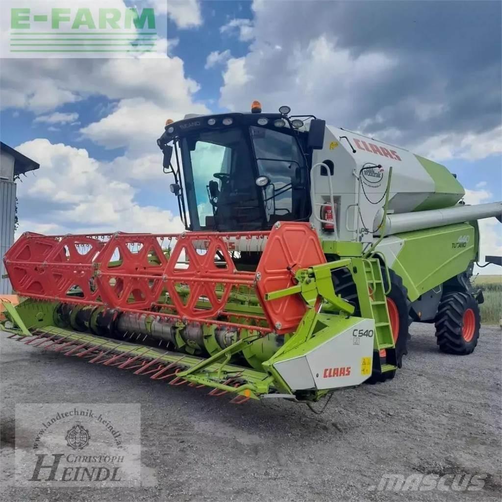 CLAAS tucano 440 Комбайни
