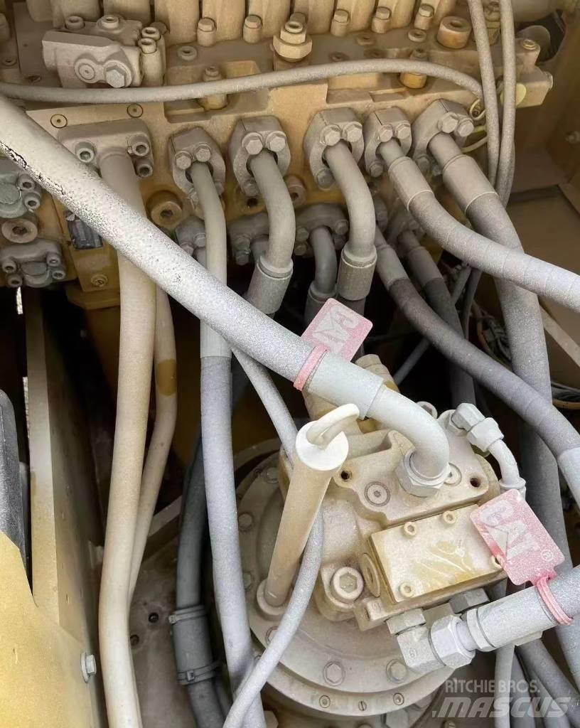 CAT 323 Верижен екскаватор