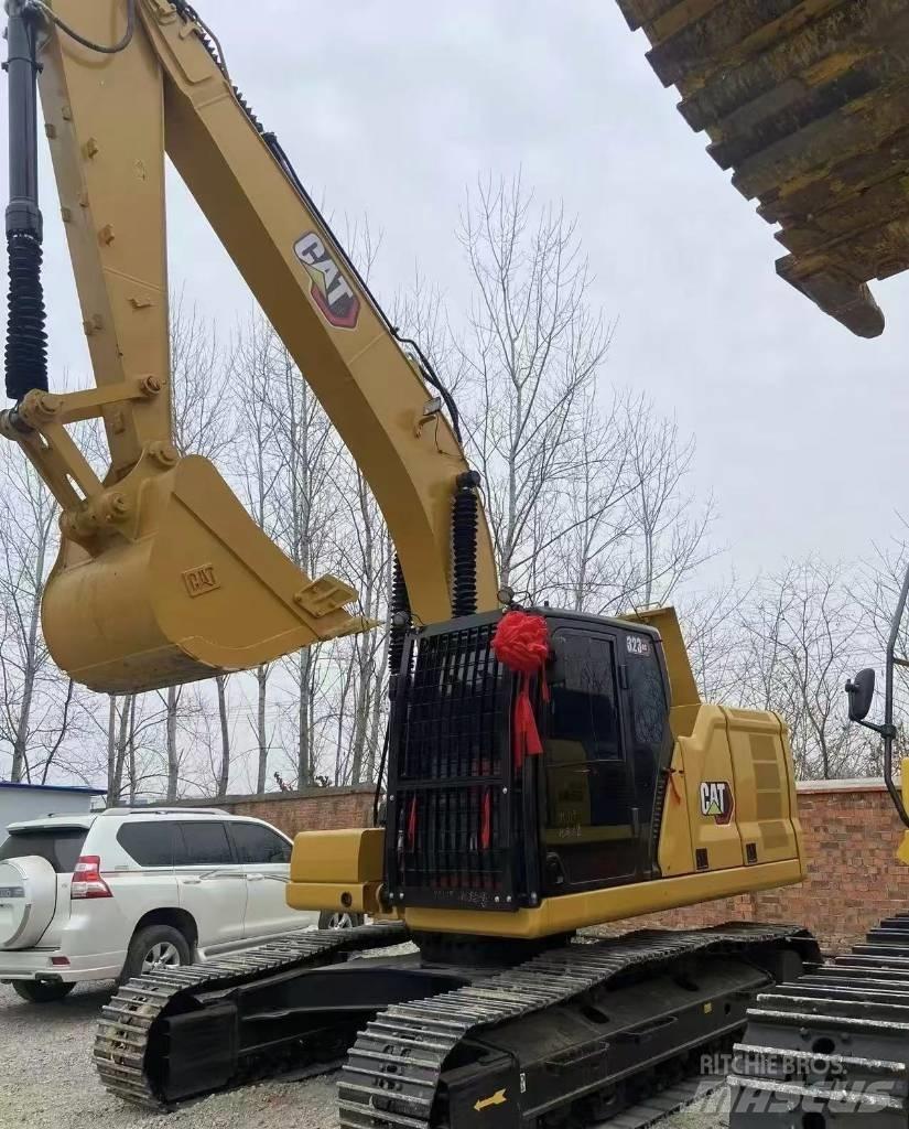CAT 323 Верижен екскаватор
