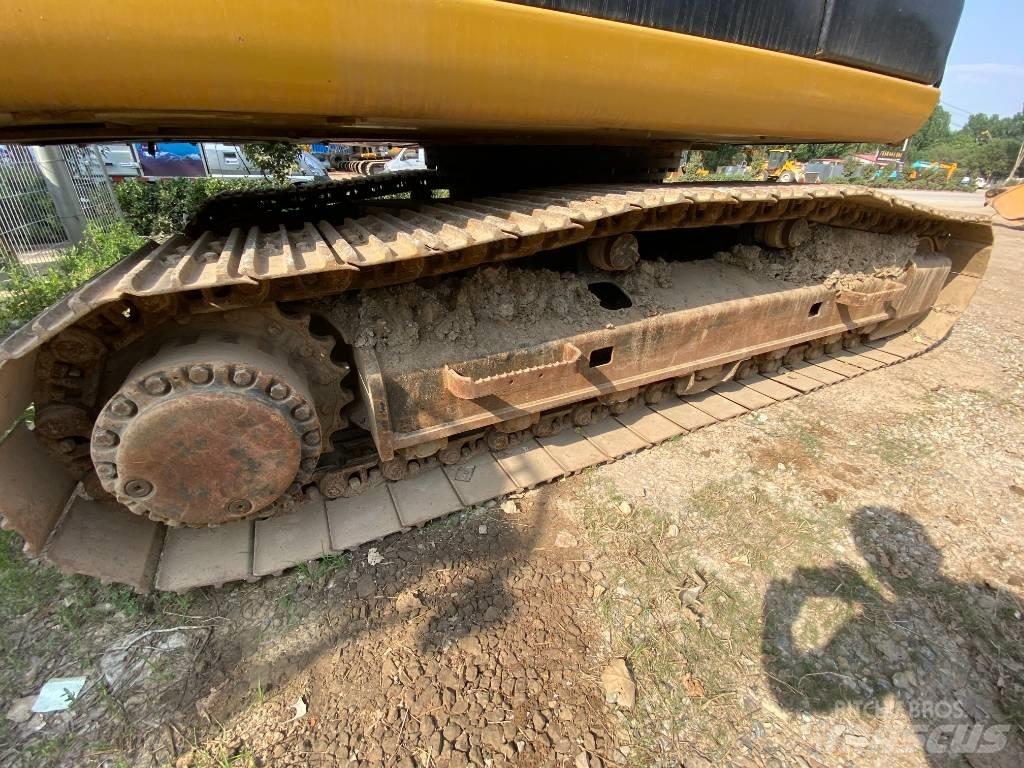 CAT 324D Верижен екскаватор
